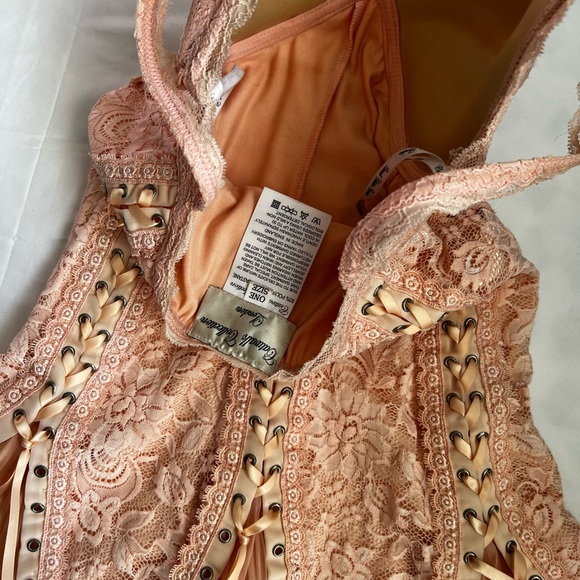 💘SOLD💘 SOLD💘London catwalk collection vintage dress corset style - Picture 4 of 10